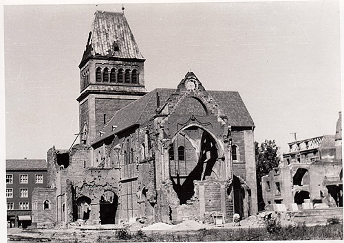 Kirche nach dem Krieg